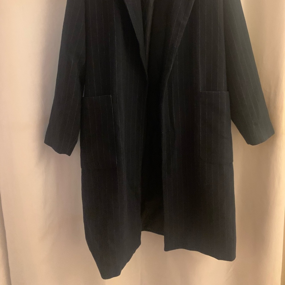 Oversize Jacket - Picture 2 of 4